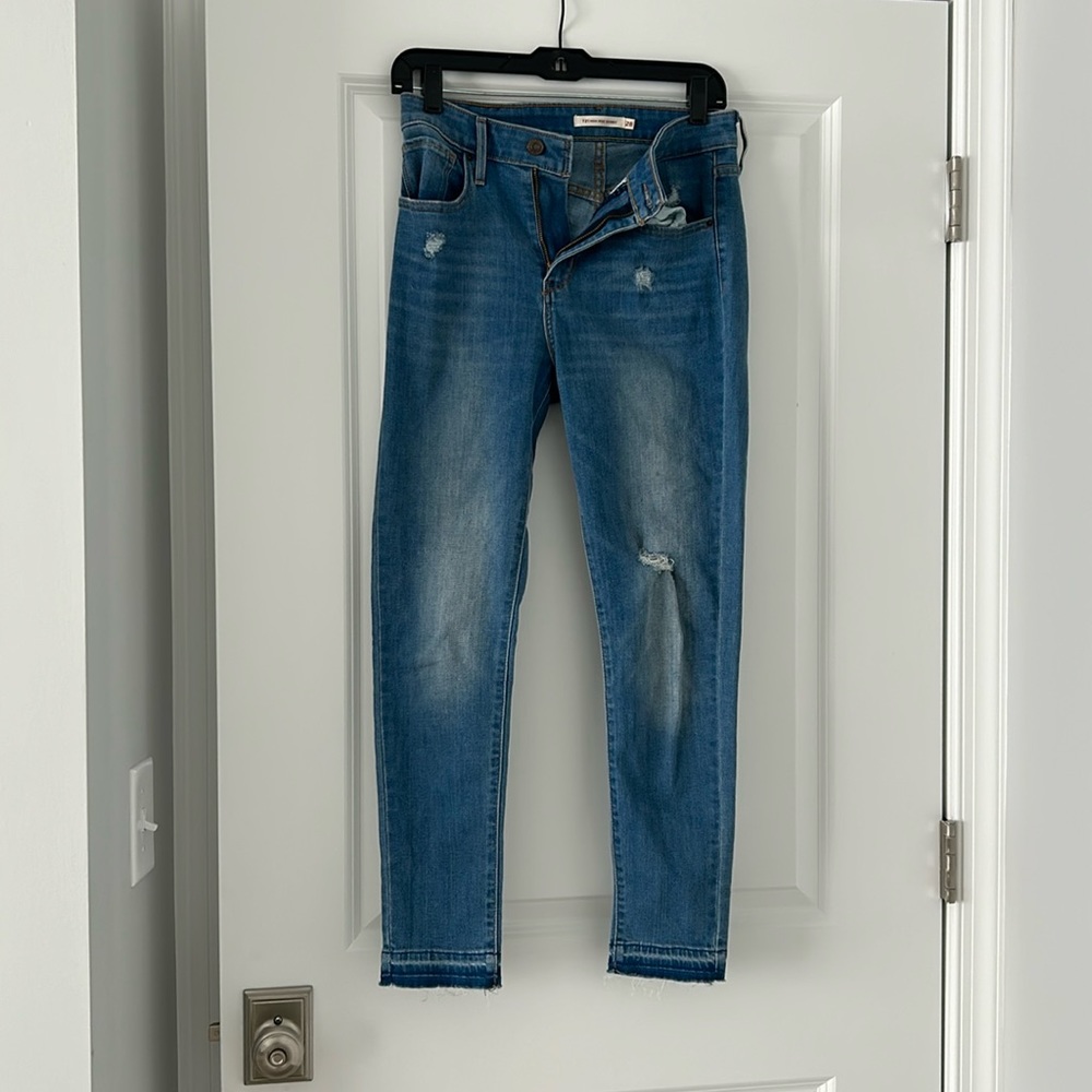 Levi's High Rise Blue Jeans for Women